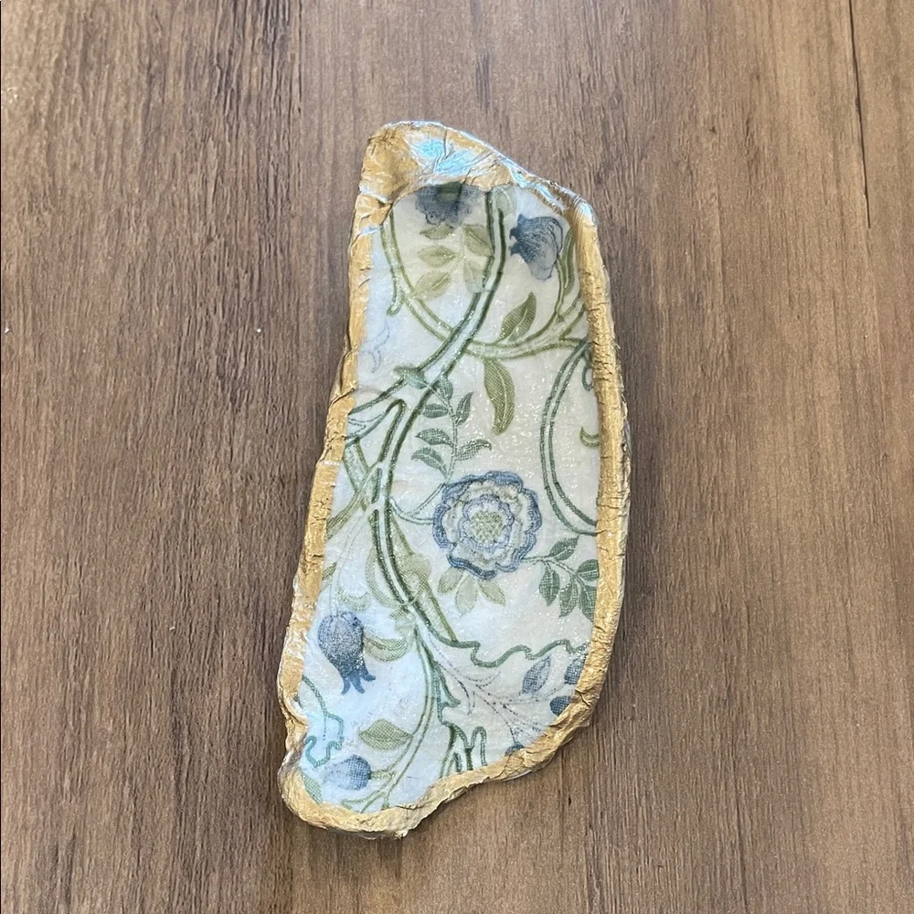 Natural oyster shell ring dish - small and medium